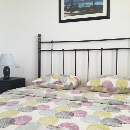 Two Bedroom Apartment 2 Min From Beach Mogan Bagian luar foto