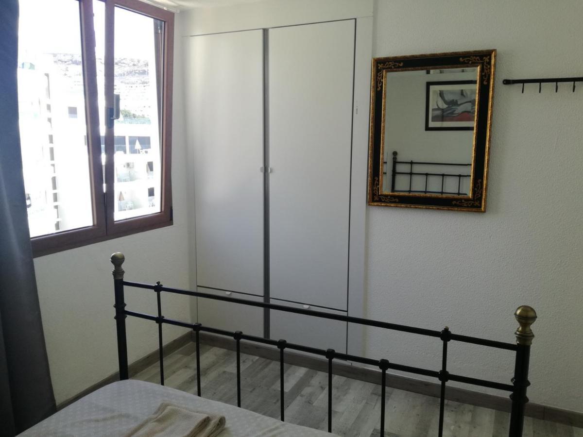 Two Bedroom Apartment 2 Min From Beach Mogan Bagian luar foto