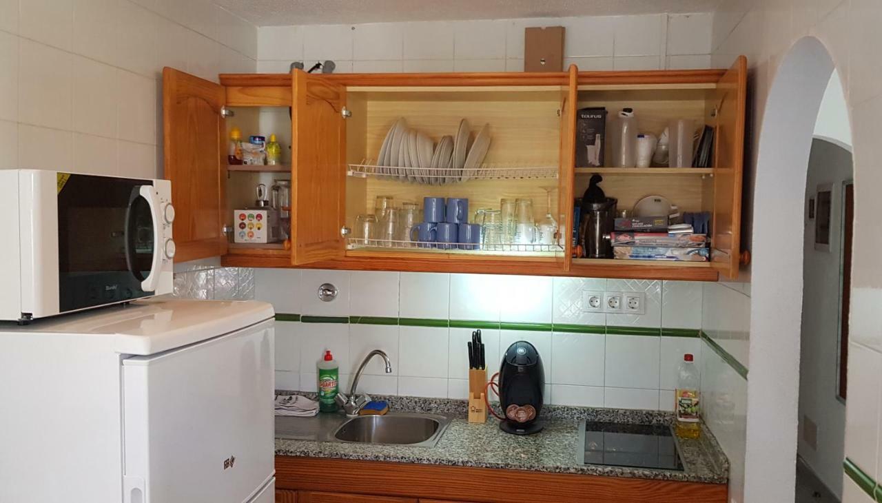 Two Bedroom Apartment 2 Min From Beach Mogan Bagian luar foto