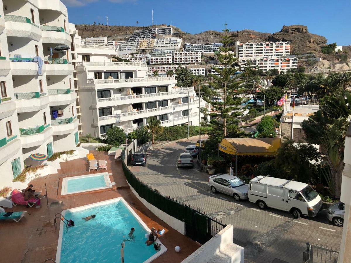 Two Bedroom Apartment 2 Min From Beach Mogan Bagian luar foto